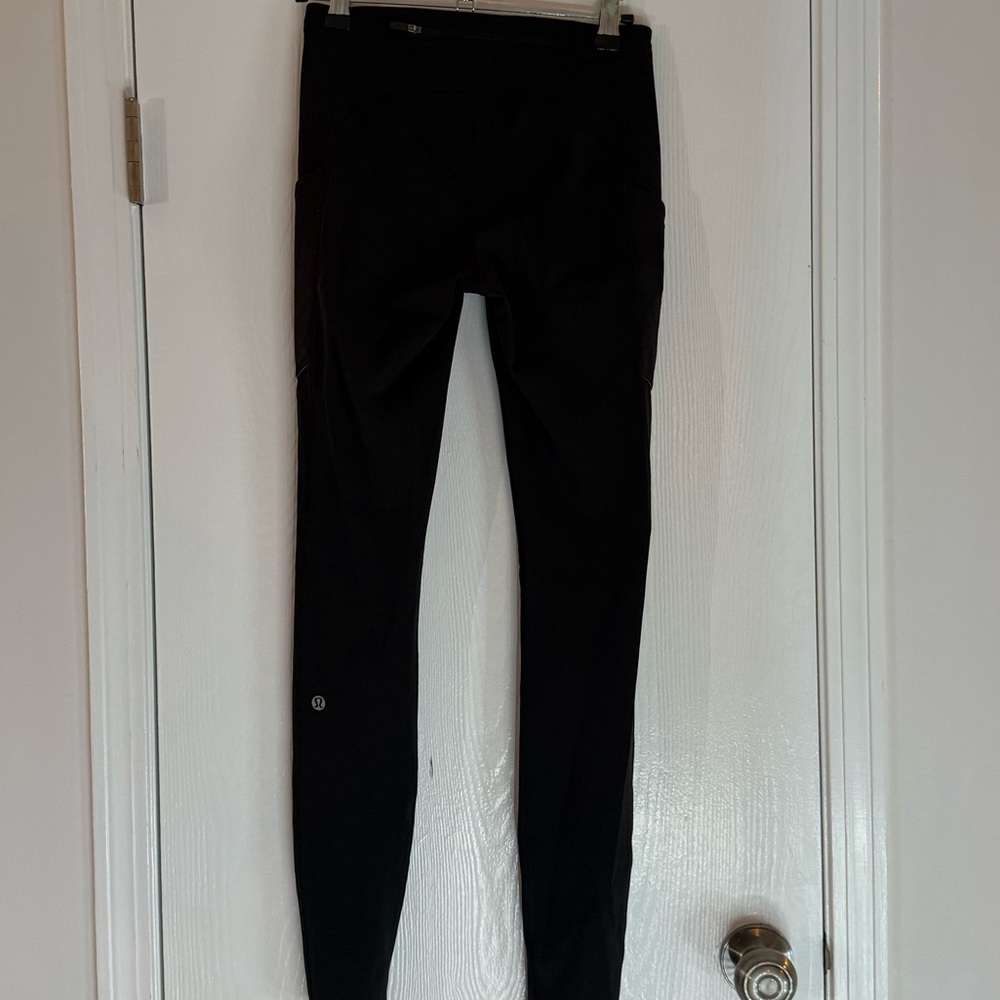 Lululemon leggings size 4 with pockets